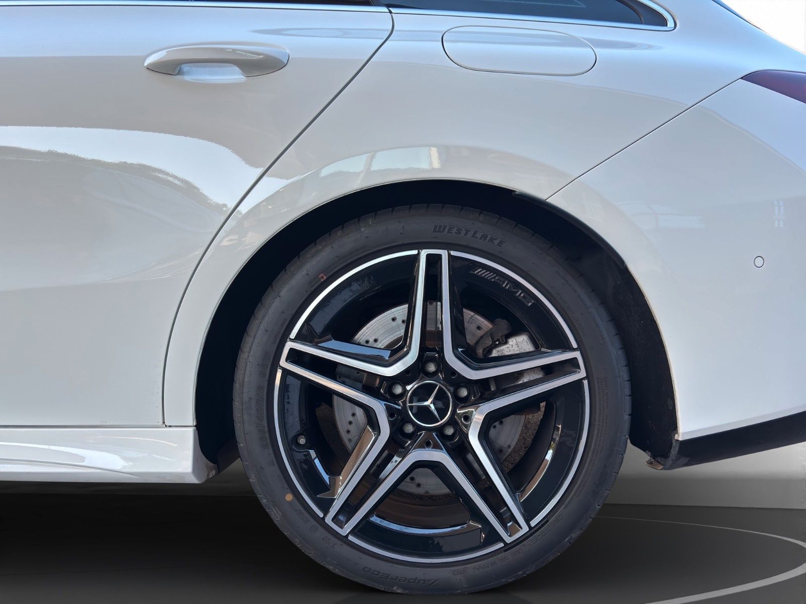 Mercedes-Benz CLA 35 AMG CLA 35 SB AMG 4M Pano Burmester