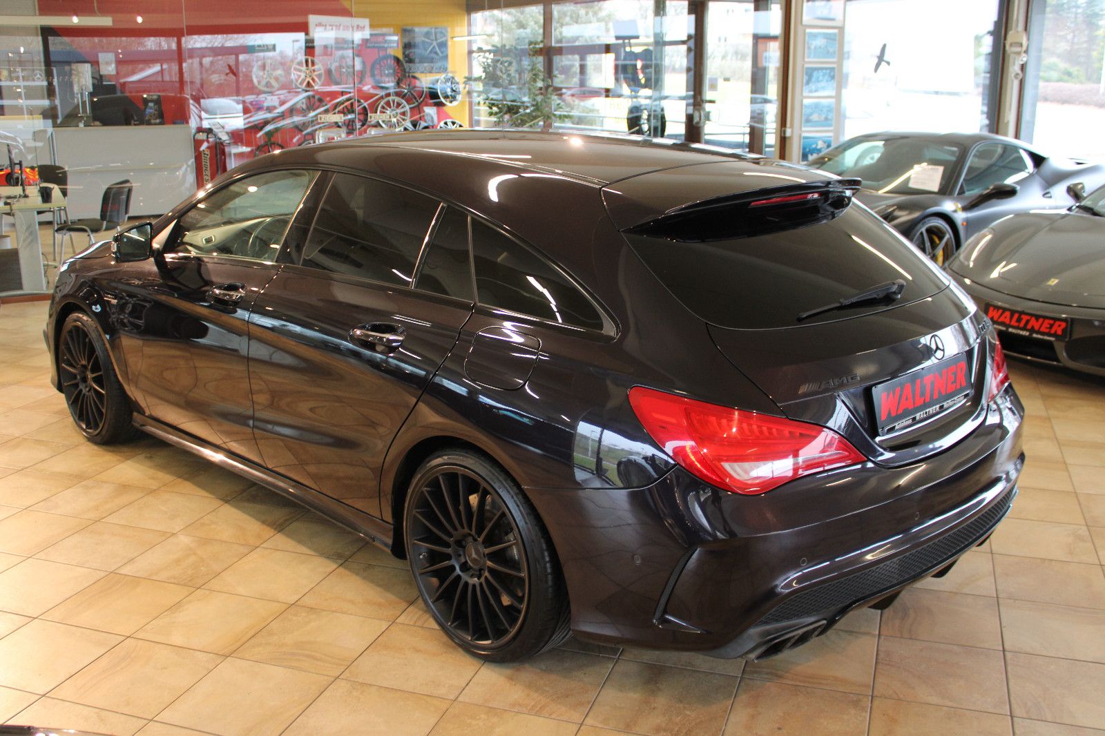 Mercedes-Benz CLA 45 AMG Shooting Brake CLA 45 AMG Shooting Brake *Sonderlack*