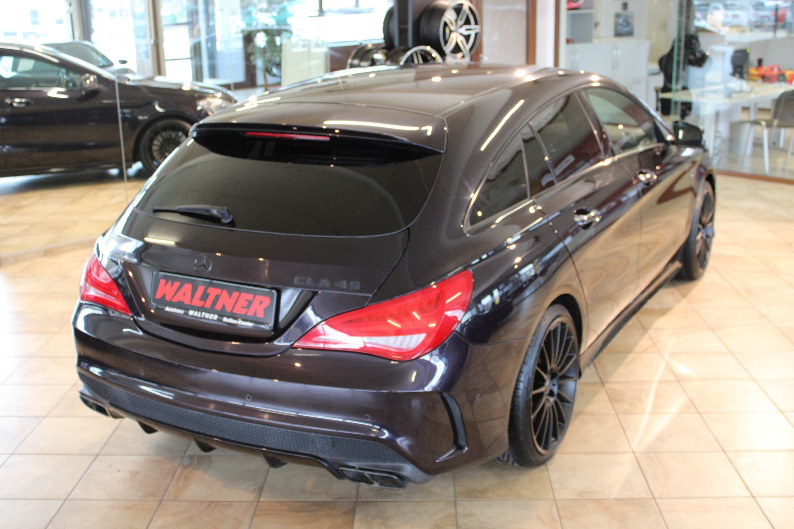 Mercedes-Benz CLA 45 AMG Shooting Brake CLA 45 AMG Shooting Brake *Sonderlack*