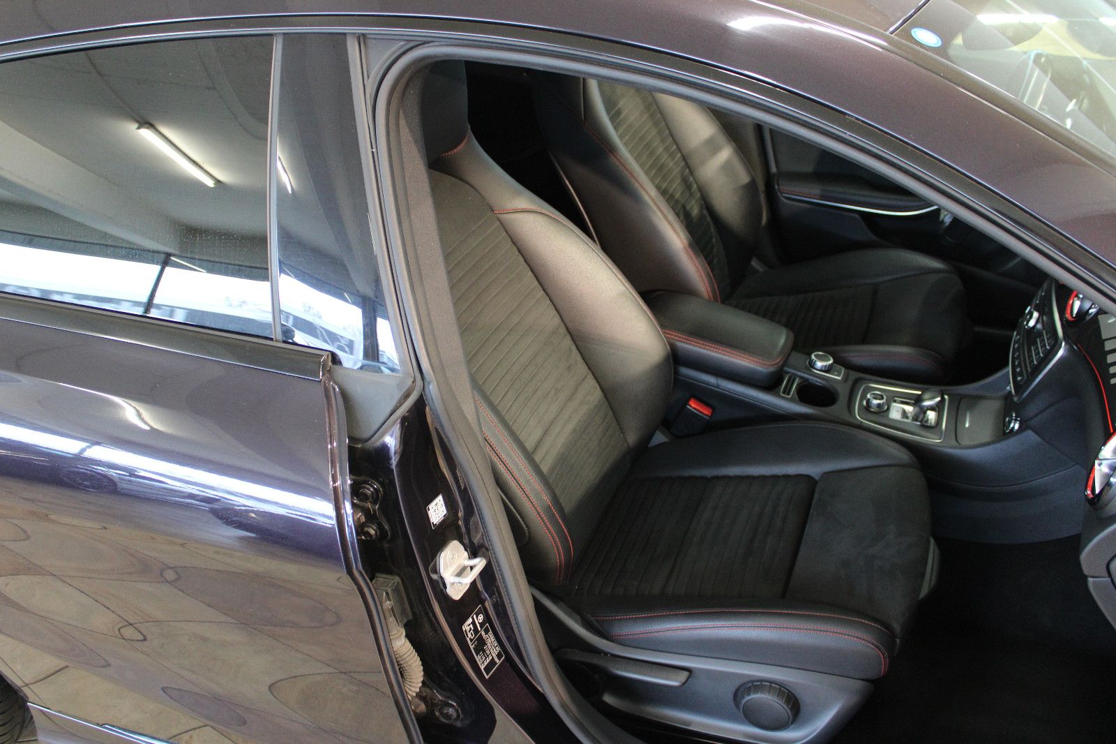 Mercedes-Benz CLA 45 AMG Shooting Brake CLA 45 AMG Shooting Brake *Sonderlack*
