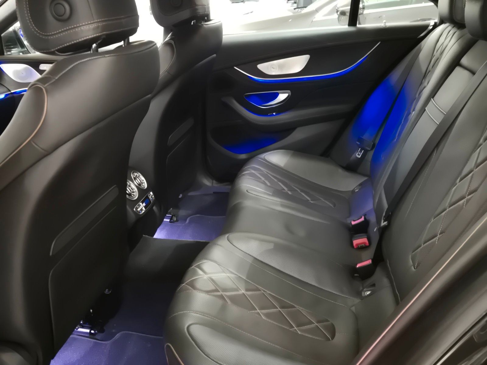 Mercedes-Benz CLS 450 CLS 450 4Matic Edition 1/AMG Line/Burmester/HUD/
