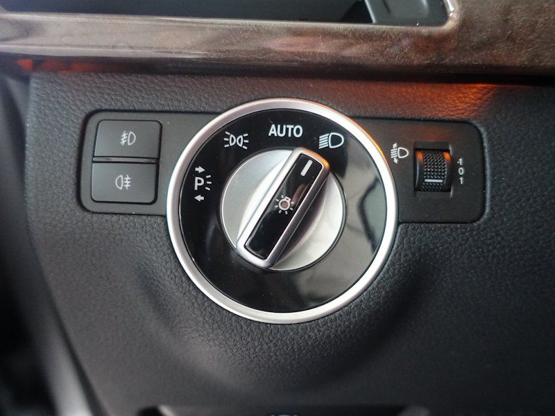 Mercedes-Benz E 220 E 220 CDI T-Modell Elegance