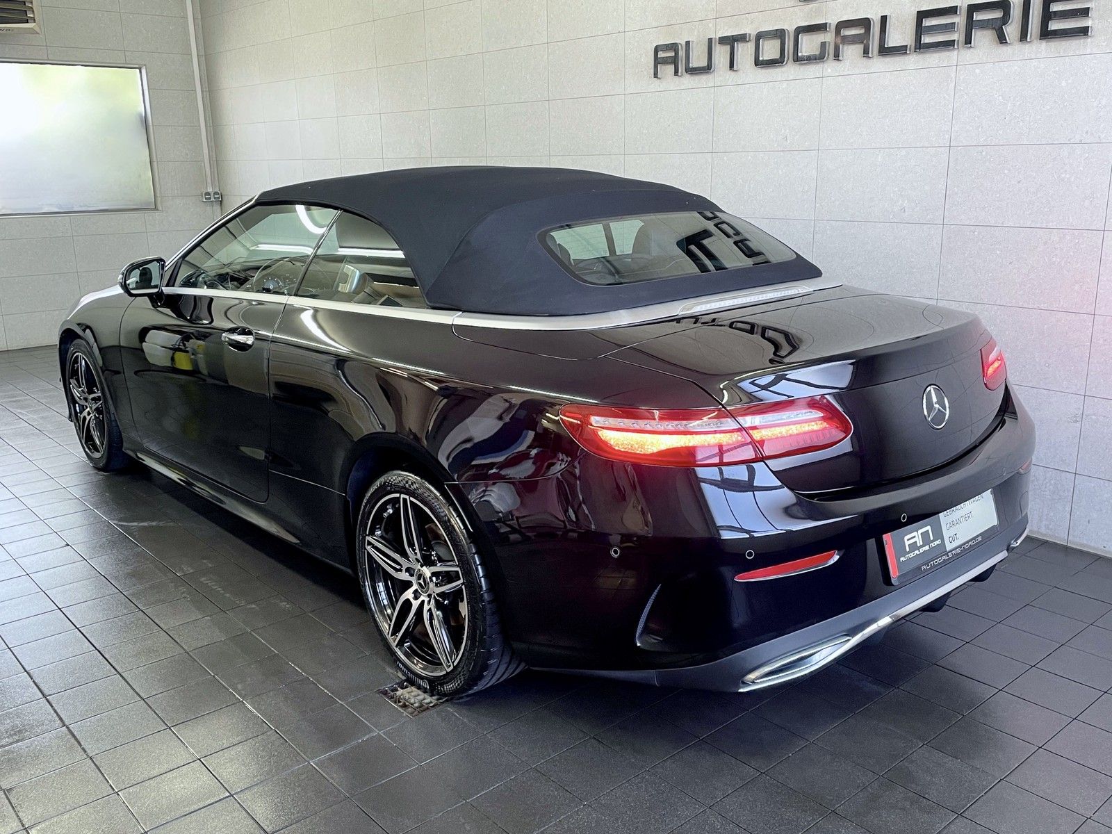 Mercedes-Benz E 220 E 220 d 4M AMG Line Distronic+Wide+Airscarf+360°