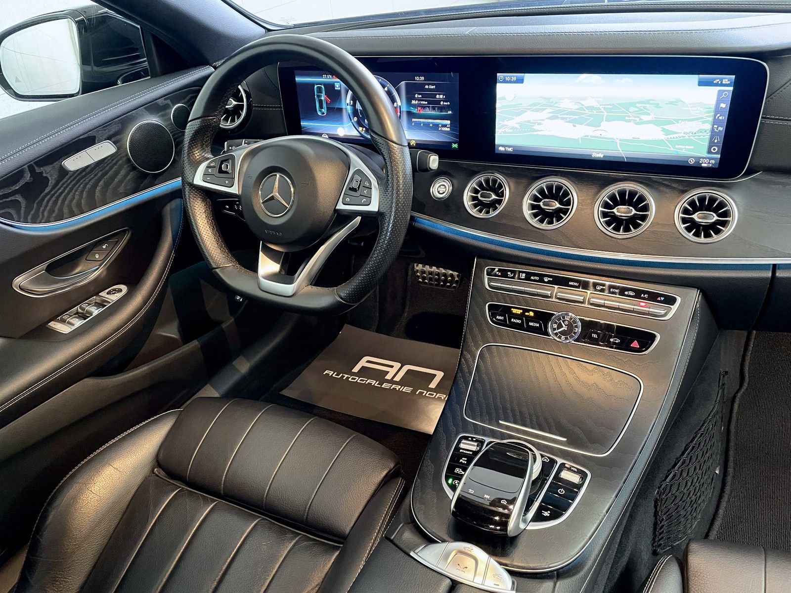 Mercedes-Benz E 220 E 220 d 4M AMG Line Distronic+Wide+Airscarf+360°