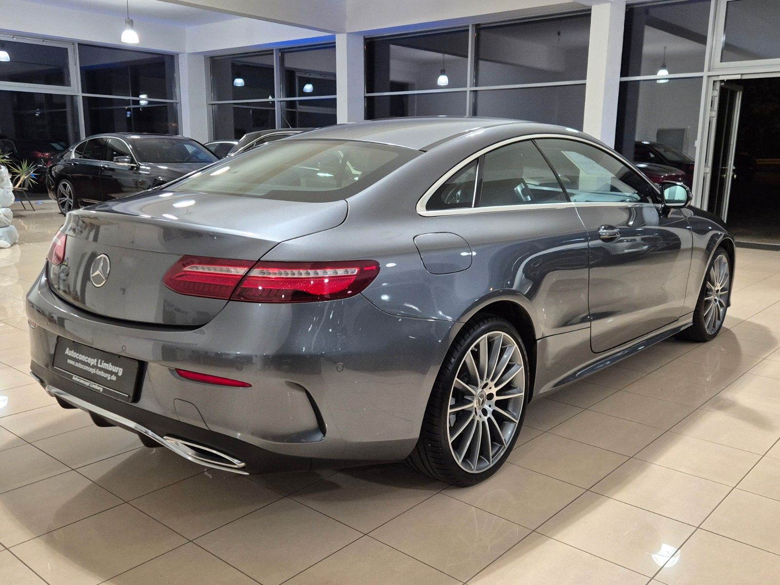 Mercedes-Benz E 220 E 220 d 4Matic Coupe,AMG Line,HUD,360 CAM,20Zoll