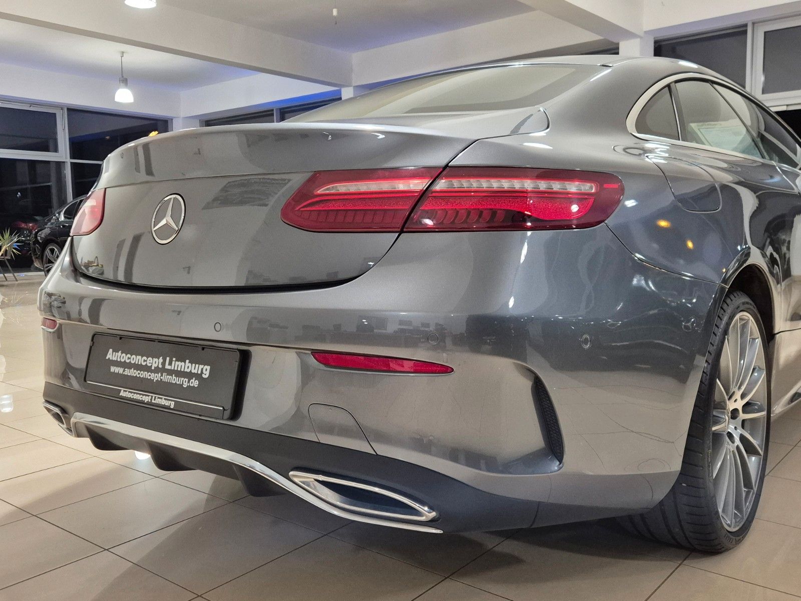 Mercedes-Benz E 220 E 220 d 4Matic Coupe,AMG Line,HUD,360 CAM,20Zoll