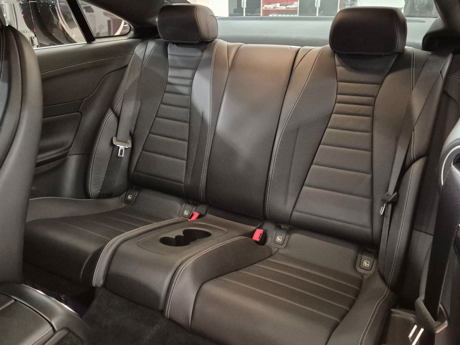 Mercedes-Benz E 220 E 220 d 4Matic Coupe,AMG Line,HUD,360 CAM,20Zoll