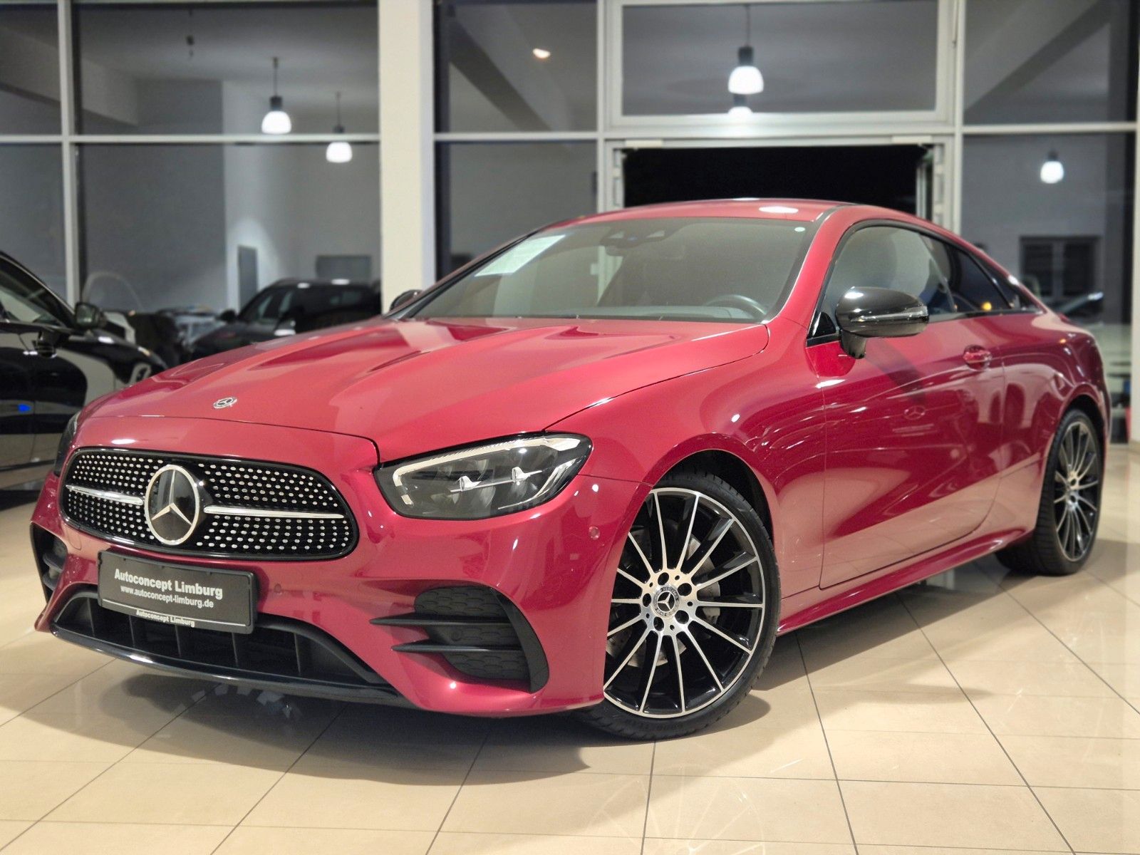 Mercedes-Benz E 220 E 220 d Coupe Facelift/AMG Line/HUD/Burmester