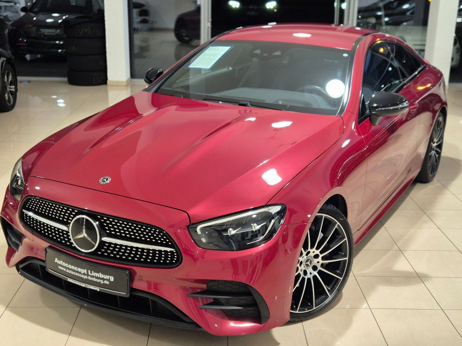 Mercedes-Benz E 220 E 220 d Coupe Facelift/AMG Line/HUD/Burmester