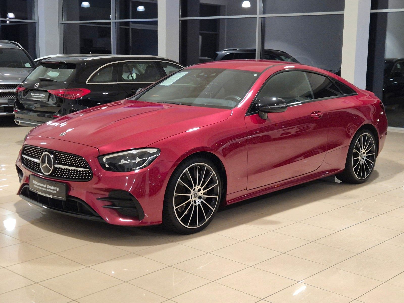 Mercedes-Benz E 220 E 220 d Coupe Facelift/AMG Line/HUD/Burmester