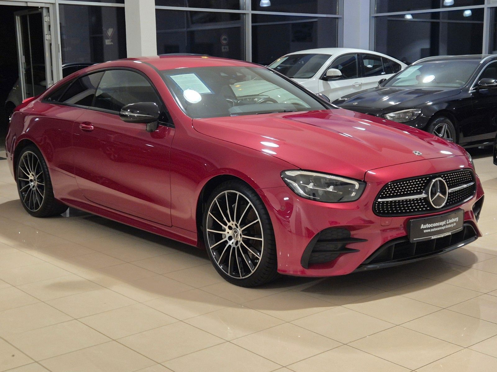 Mercedes-Benz E 220 E 220 d Coupe Facelift/AMG Line/HUD/Burmester