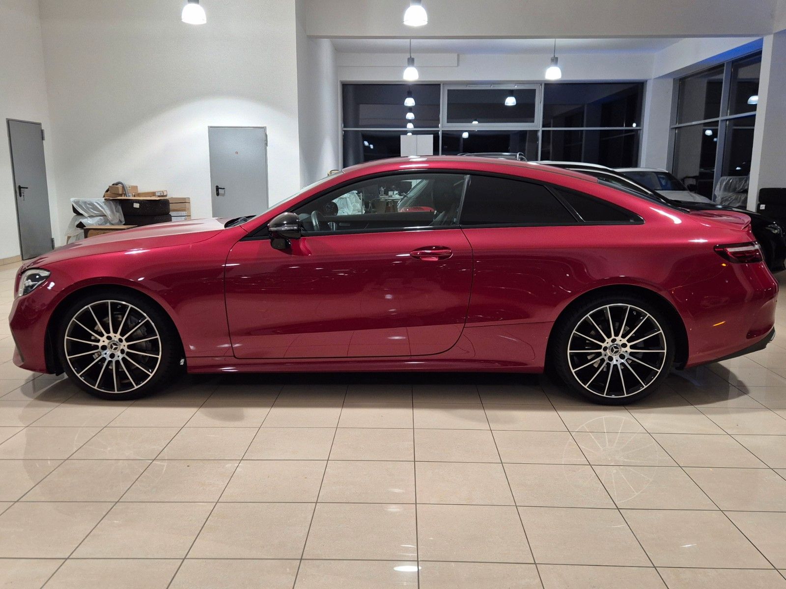 Mercedes-Benz E 220 E 220 d Coupe Facelift/AMG Line/HUD/Burmester