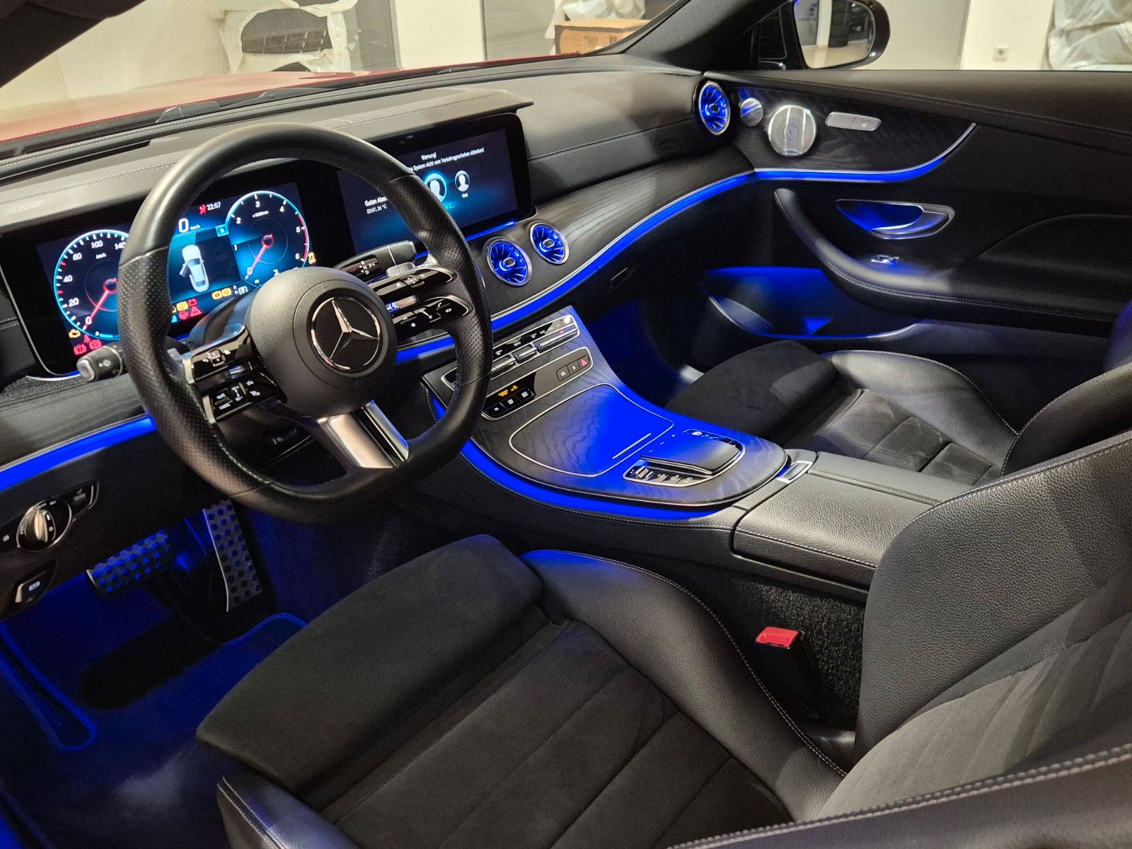 Mercedes-Benz E 220 E 220 d Coupe Facelift/AMG Line/HUD/Burmester