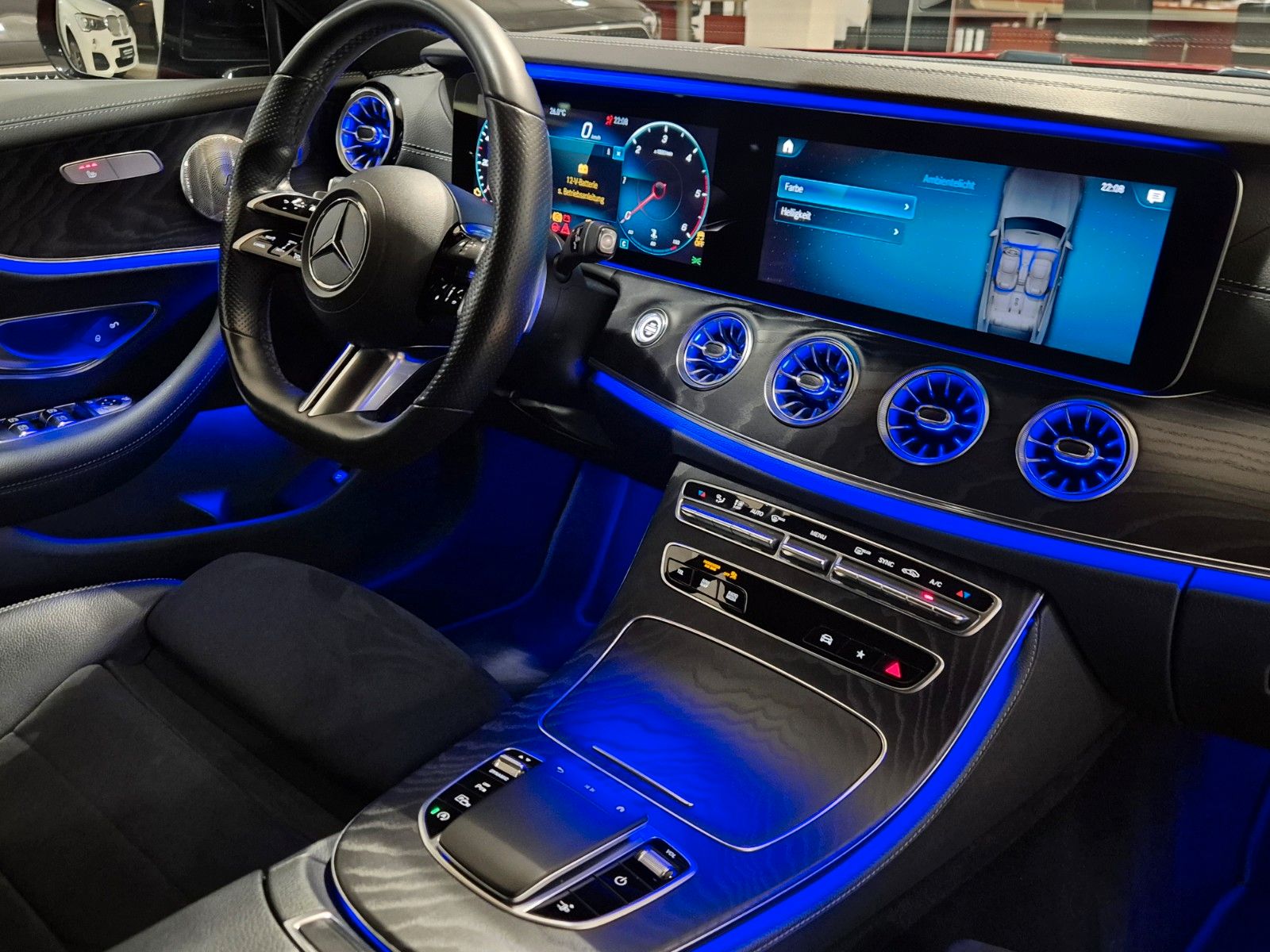 Mercedes-Benz E 220 E 220 d Coupe Facelift/AMG Line/HUD/Burmester