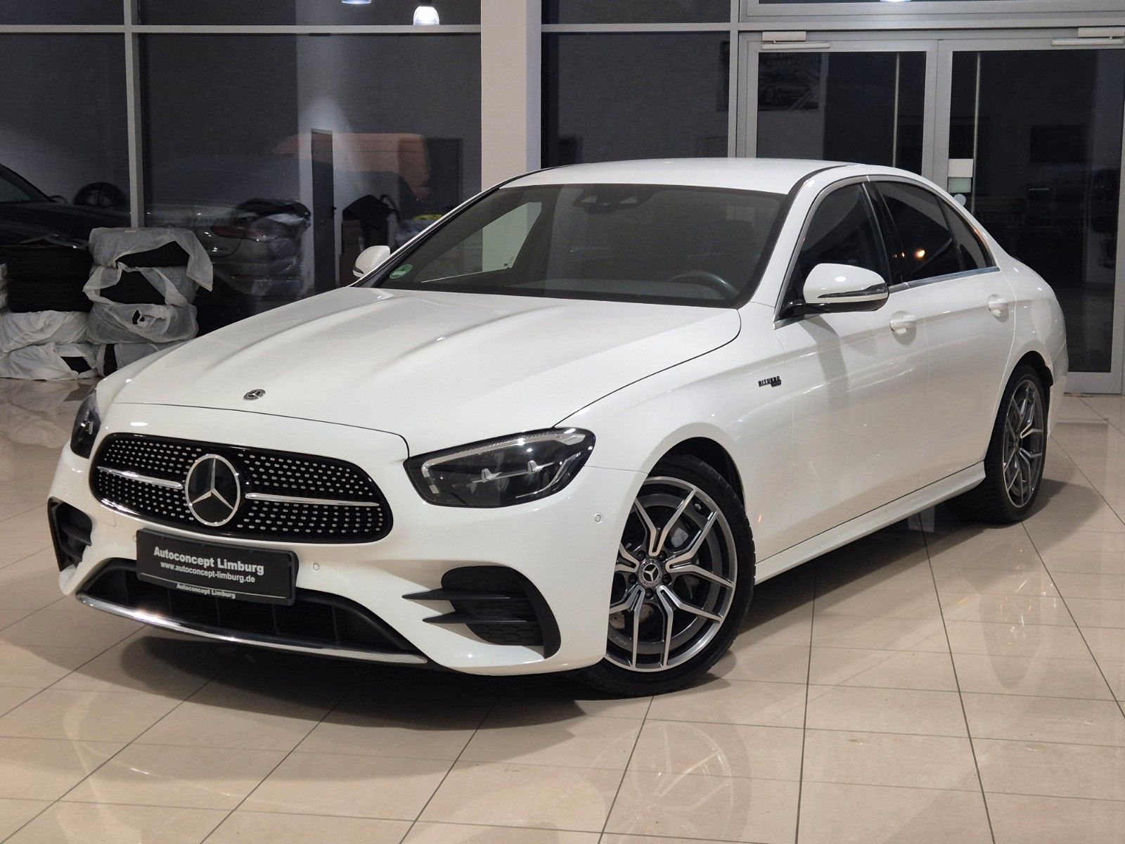 Mercedes-Benz E 220 E 220 d Lim AMG Line,LED,R-CAM, ACC,53 AMG Optik