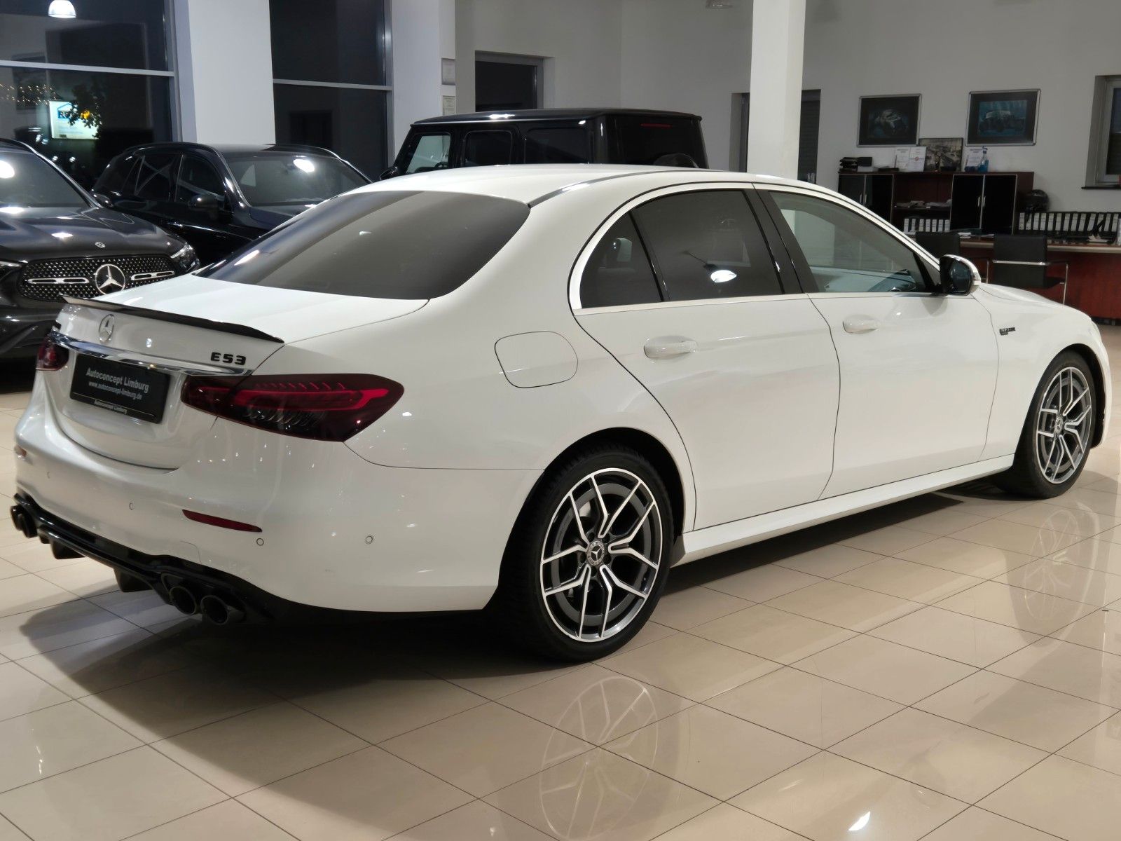 Mercedes-Benz E 220 E 220 d Lim AMG Line,LED,R-CAM, ACC,53 AMG Optik