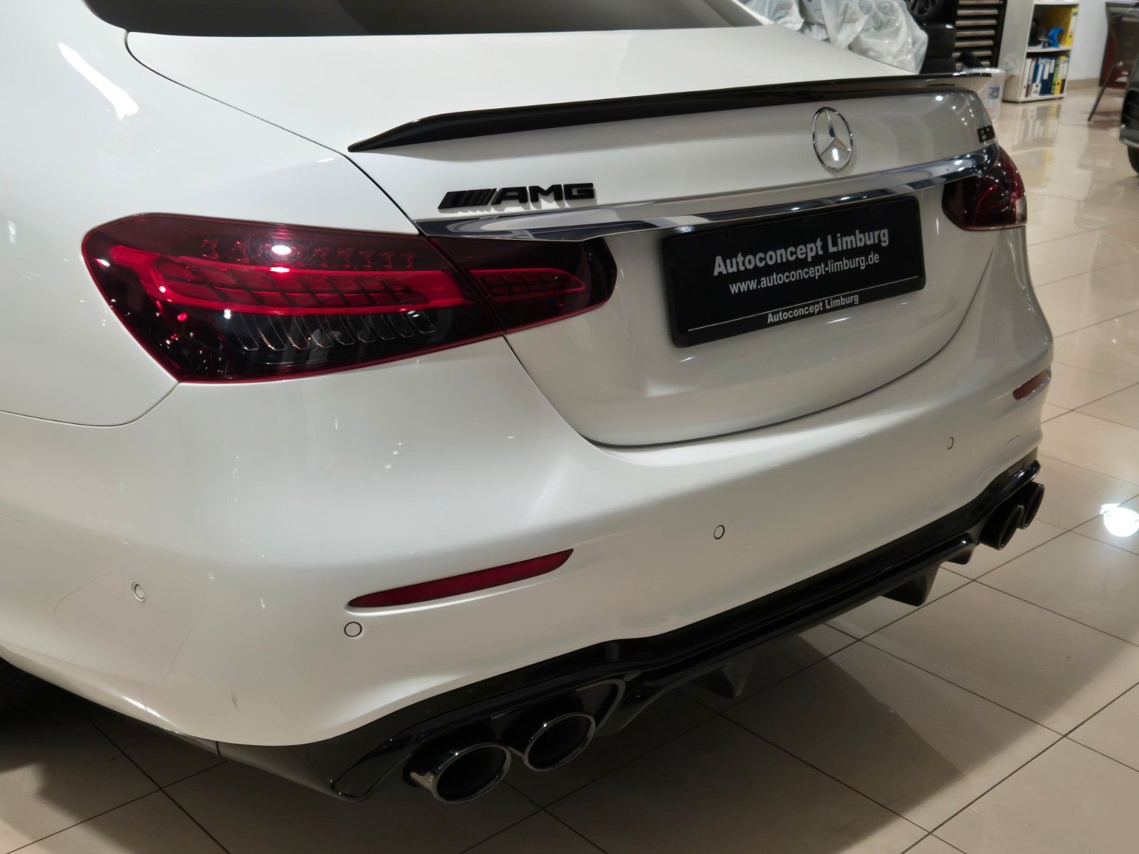 Mercedes-Benz E 220 E 220 d Lim AMG Line,LED,R-CAM, ACC,53 AMG Optik