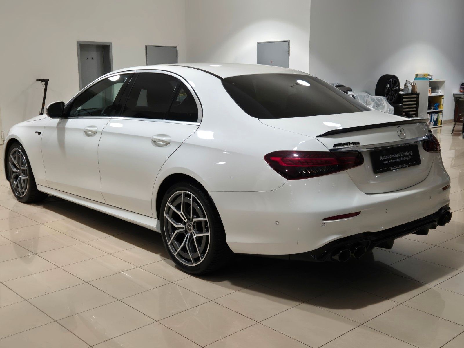 Mercedes-Benz E 220 E 220 d Lim AMG Line,LED,R-CAM, ACC,53 AMG Optik