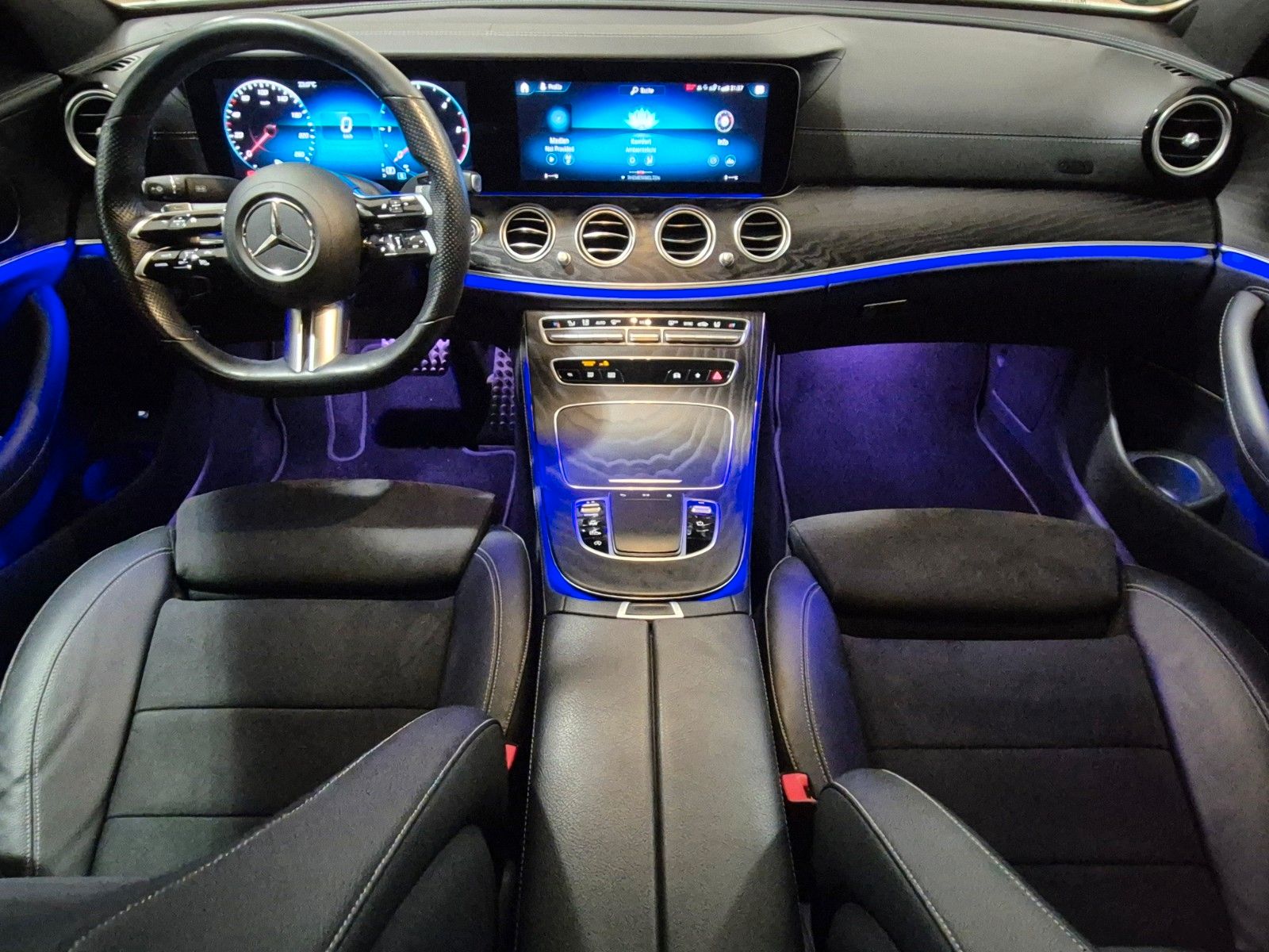 Mercedes-Benz E 220 E 220 d Lim AMG Line,LED,R-CAM, ACC,53 AMG Optik