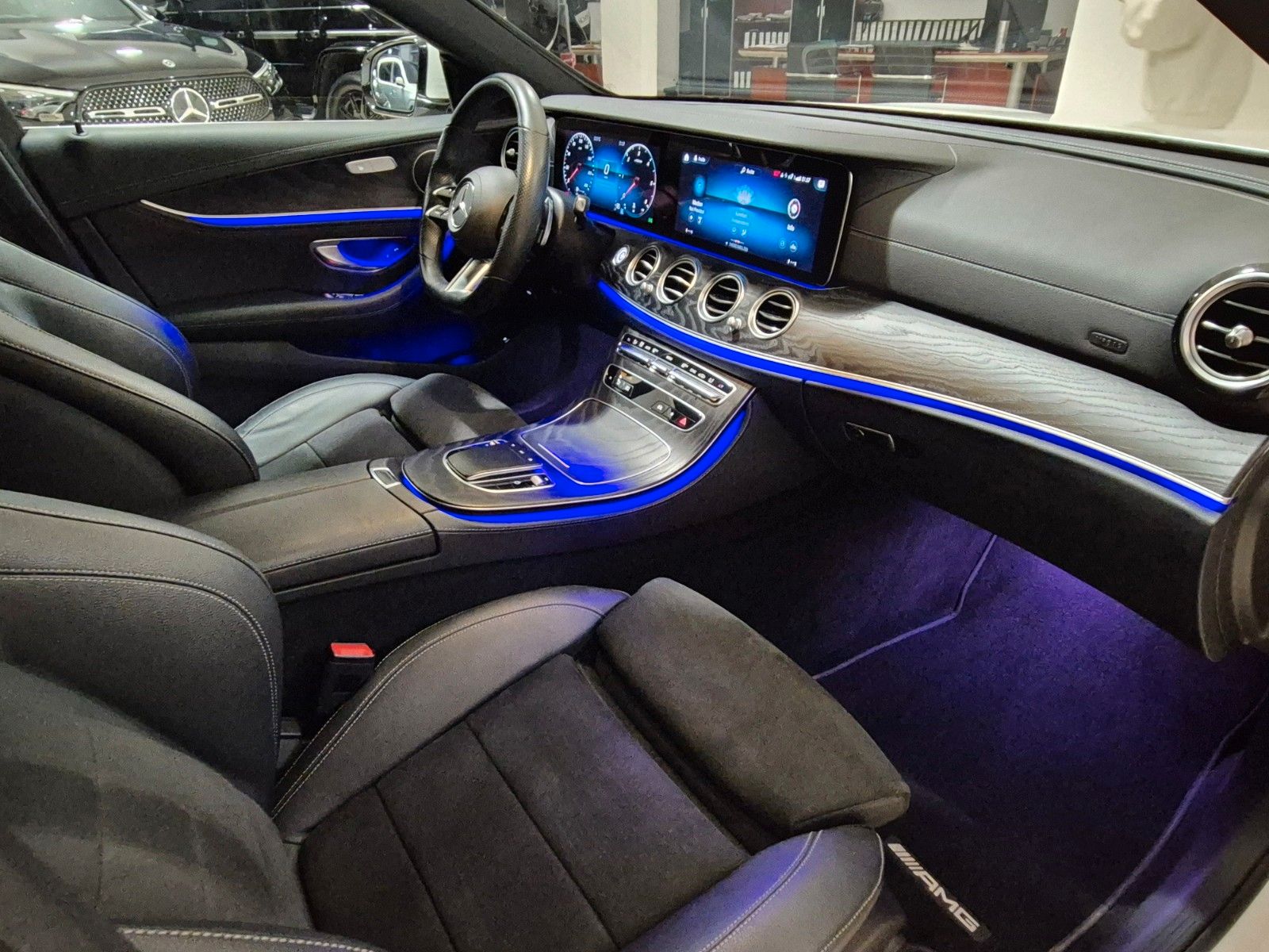 Mercedes-Benz E 220 E 220 d Lim AMG Line,LED,R-CAM, ACC,53 AMG Optik