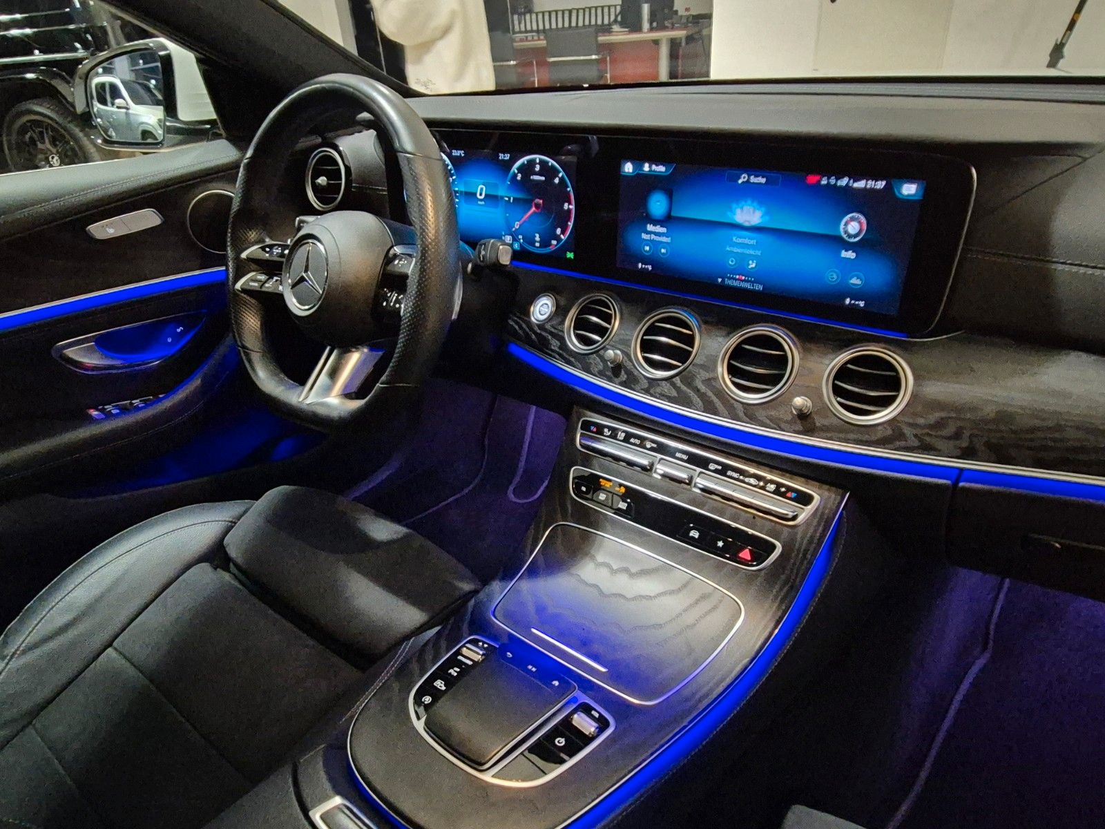 Mercedes-Benz E 220 E 220 d Lim AMG Line,LED,R-CAM, ACC,53 AMG Optik