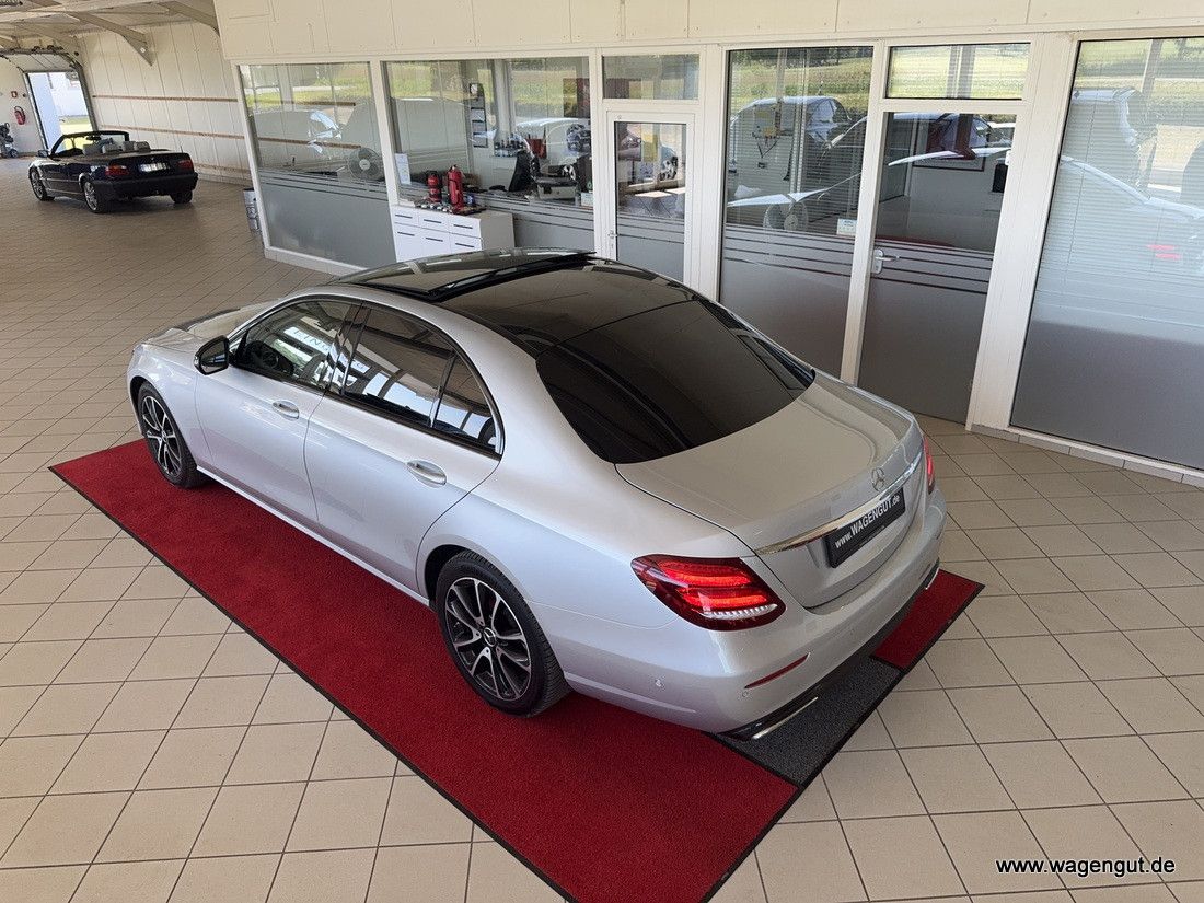 Mercedes-Benz E 220 E 220d Burmester*Multibeam*COMAND*HUD*
