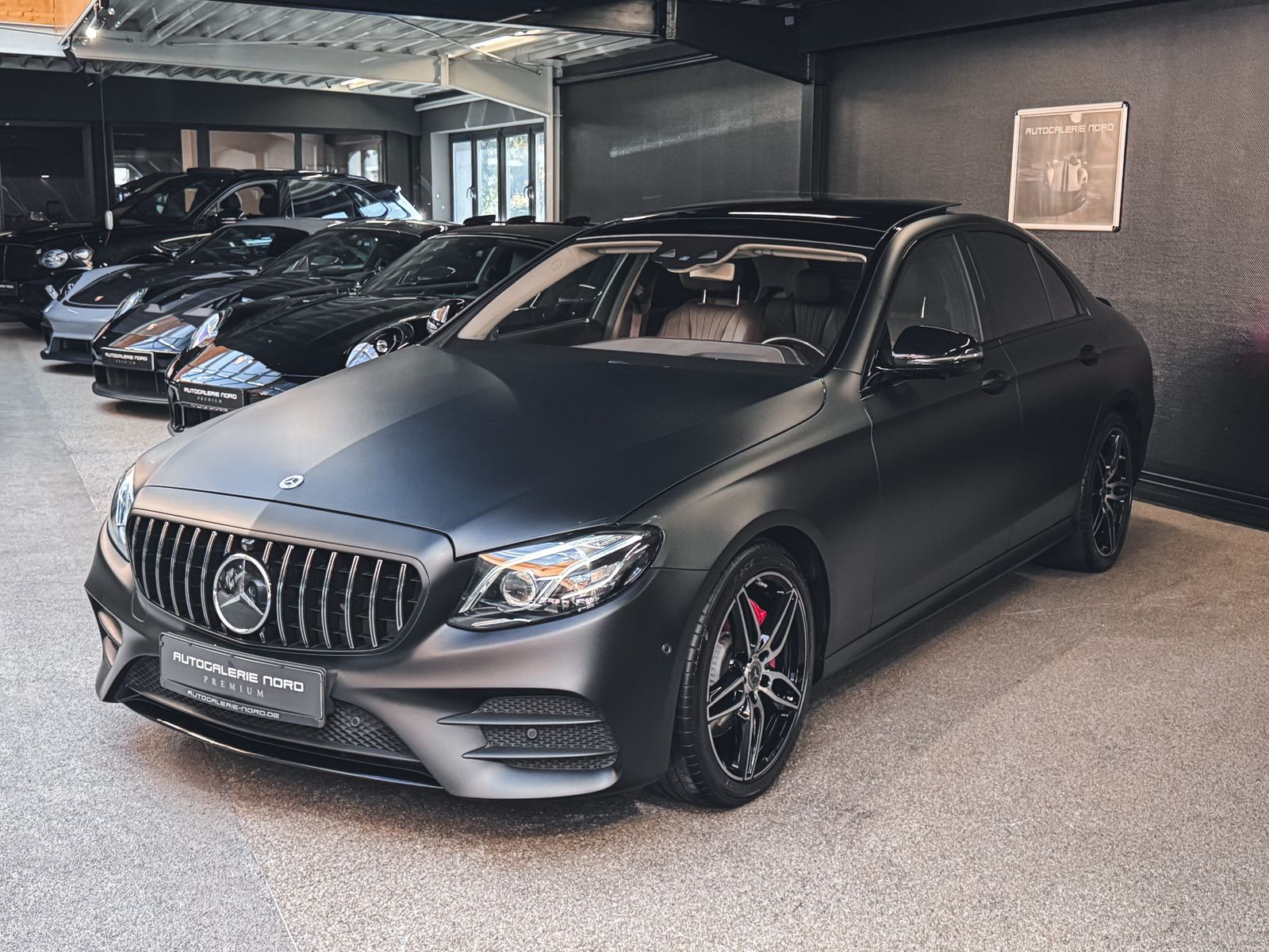 Mercedes-Benz E 250 E 250 AMG Line+Pano+WideScreen+Burmester