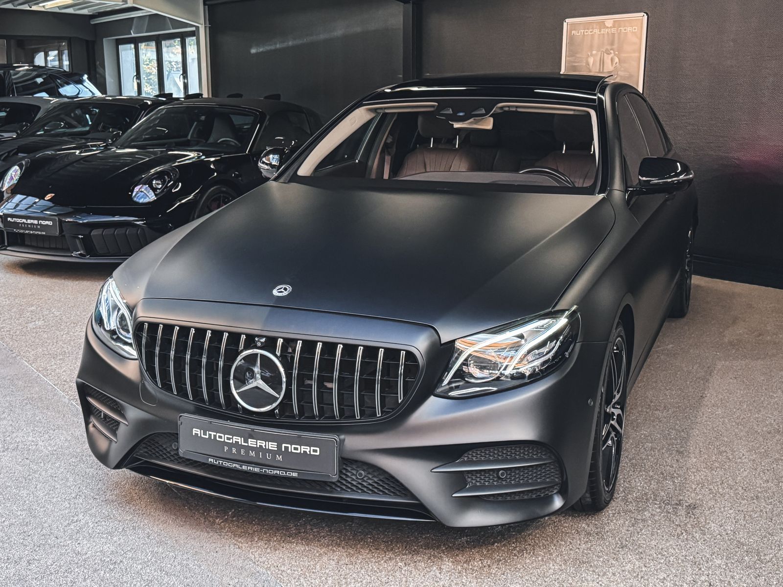 Mercedes-Benz E 250 E 250 AMG Line+Pano+WideScreen+Burmester