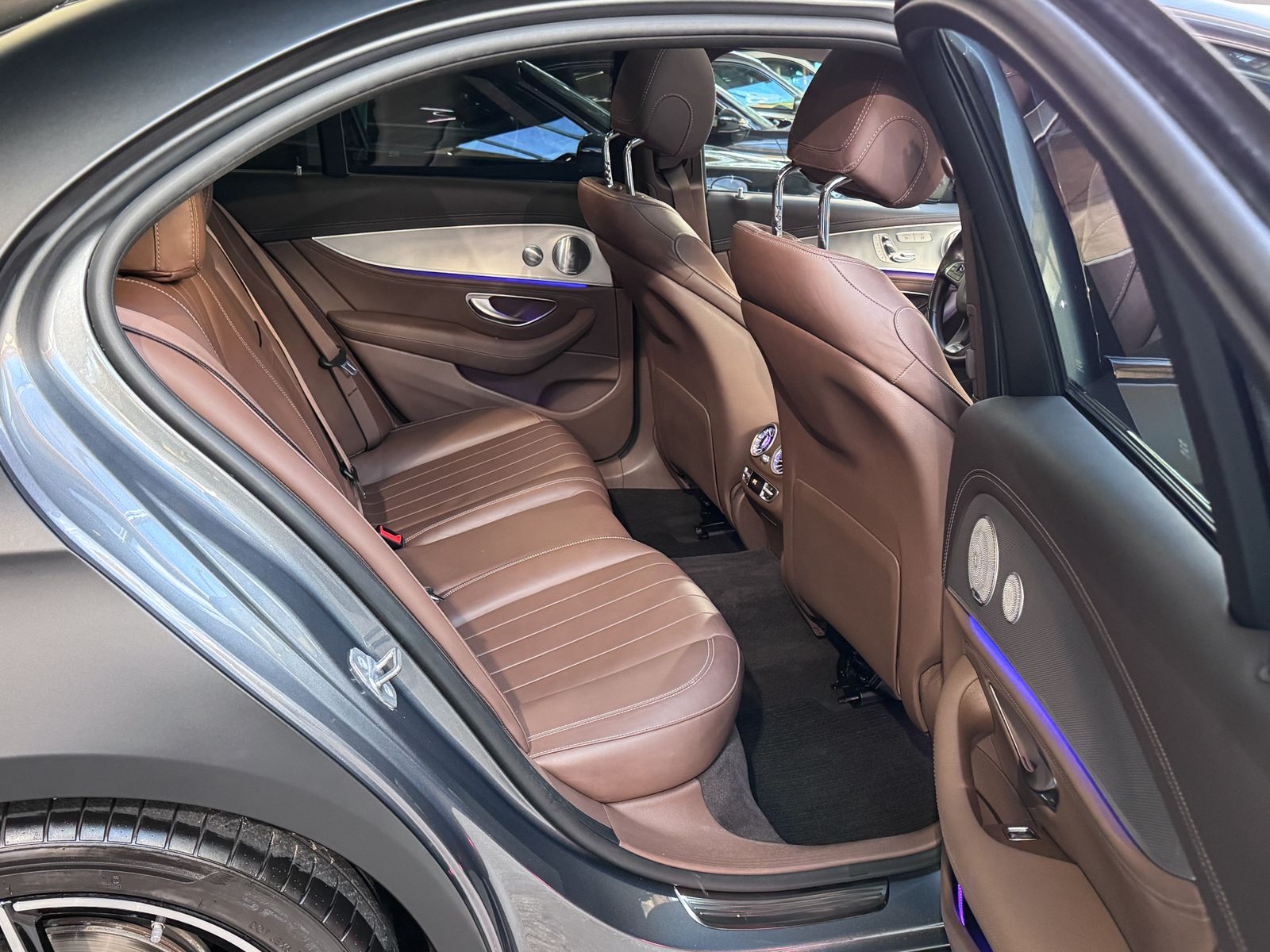 Mercedes-Benz E 250 E 250 AMG Line+Pano+WideScreen+Burmester