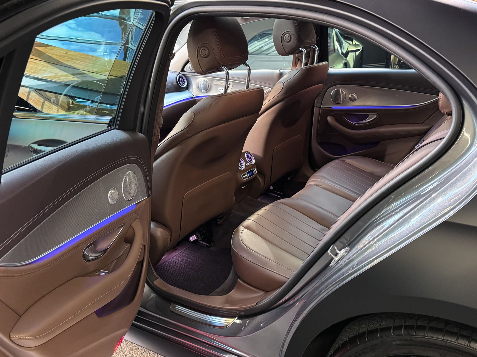 Mercedes-Benz E 250 E 250 AMG Line+Pano+WideScreen+Burmester