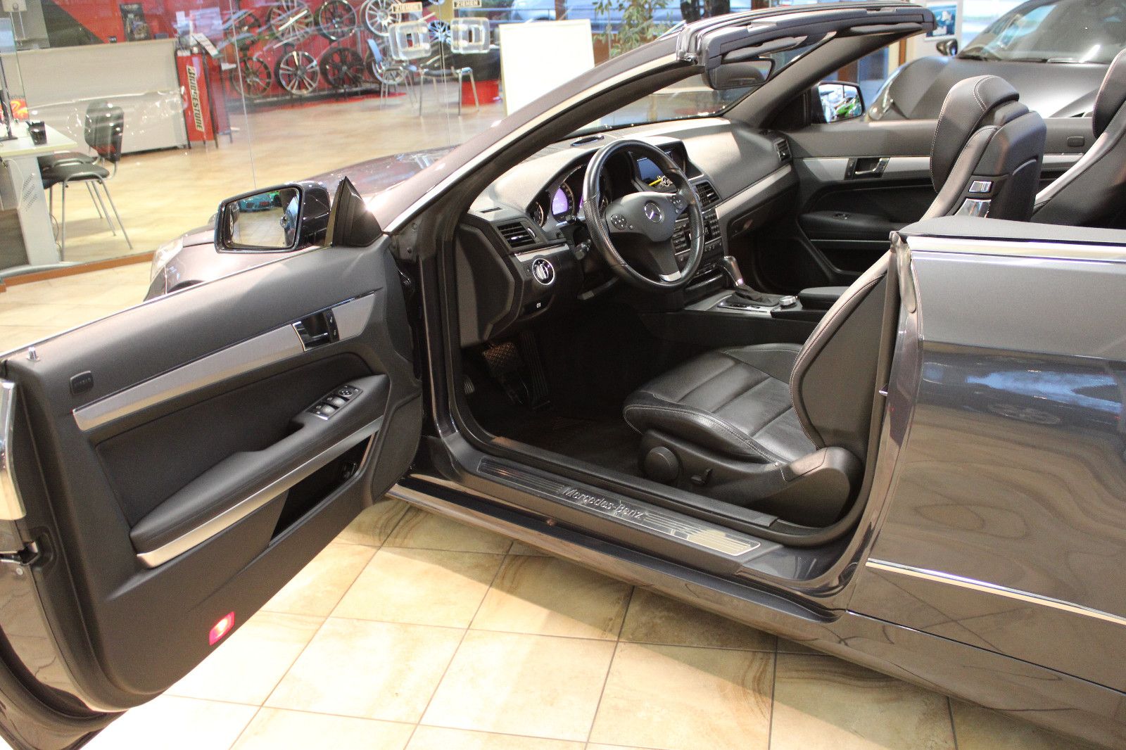 Mercedes-Benz E 250 E 250 CGI Cabrio *org. KM+NEUZUSTAND+Deutsch*