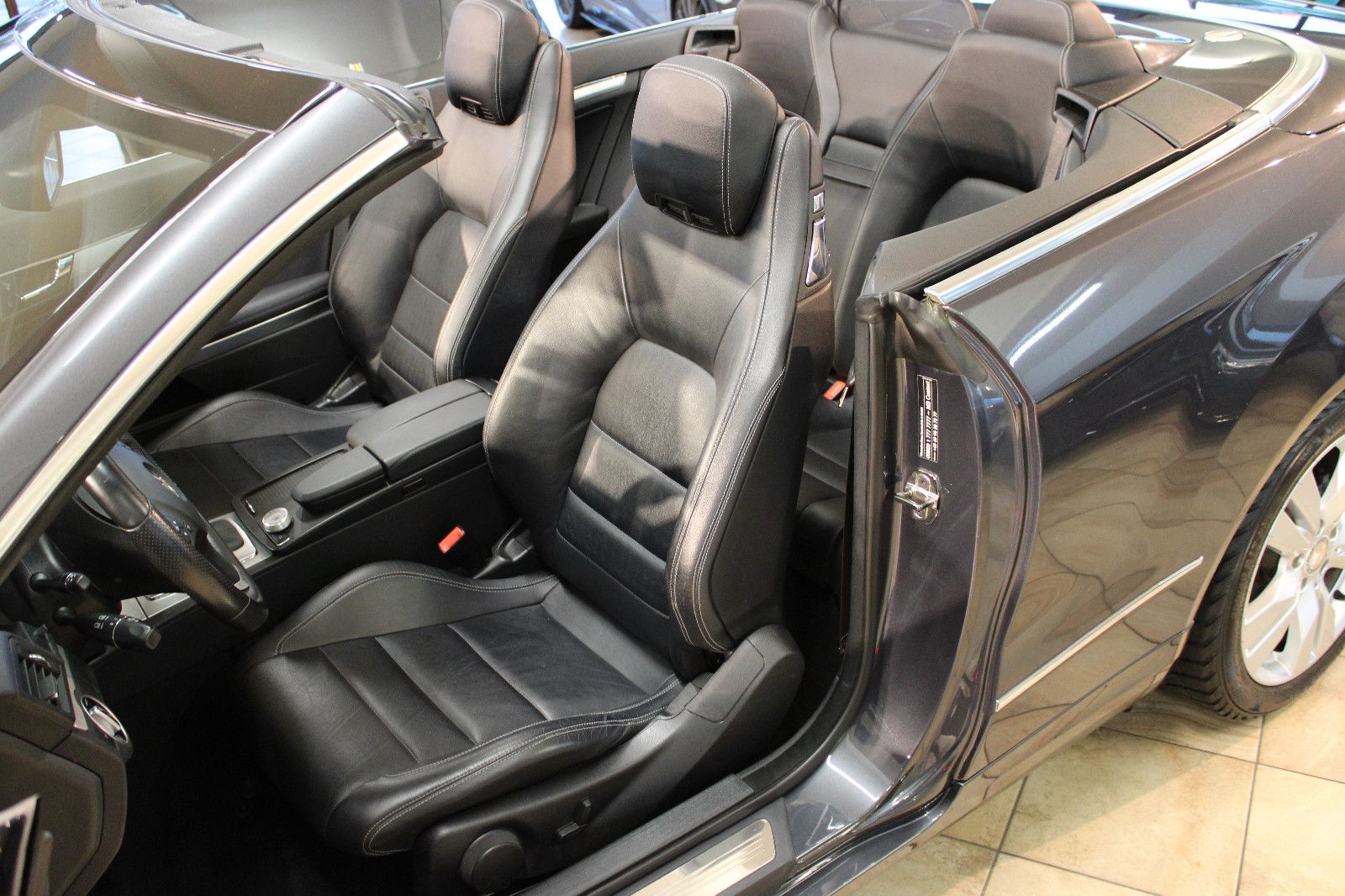 Mercedes-Benz E 250 E 250 CGI Cabrio *org. KM+NEUZUSTAND+Deutsch*