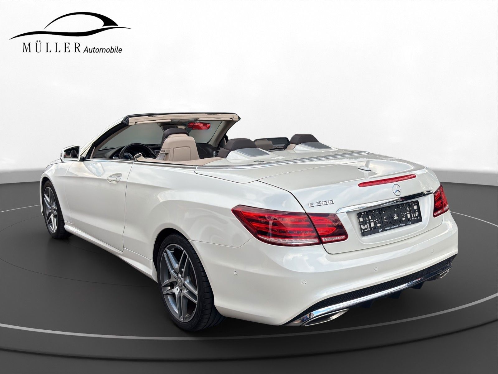Mercedes-Benz E 300 E 300 CGI Cabrio AMG-Line HarmanKardon Sitzlüftu