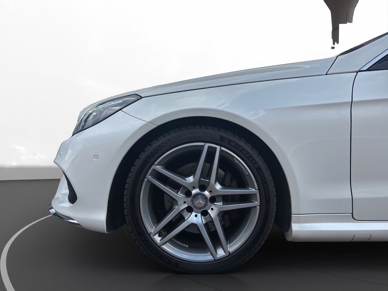 Mercedes-Benz E 300 E 300 CGI Cabrio AMG-Line HarmanKardon Sitzlüftu