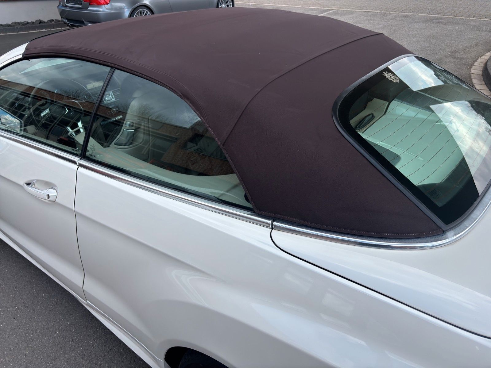 Mercedes-Benz E 300 E 300 CGI Cabrio AMG-Line HarmanKardon Sitzlüftu