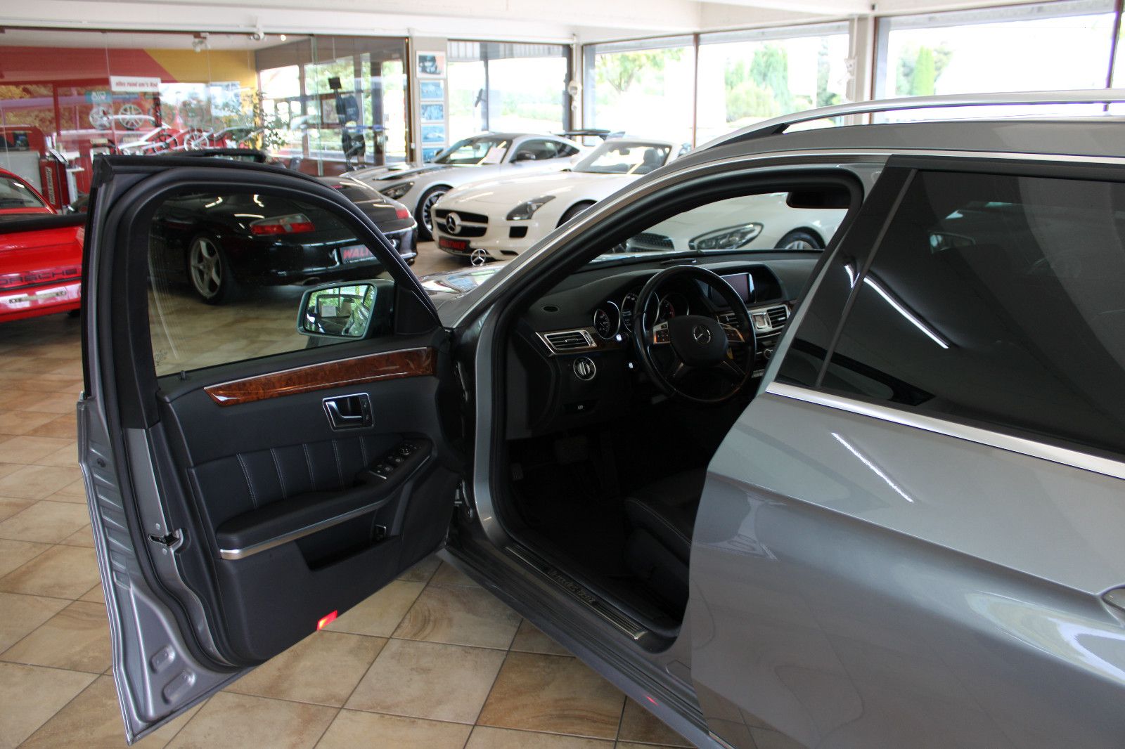 Mercedes-Benz E 300 E 300 T-Modell BlueTec *Euro 6+Leder*