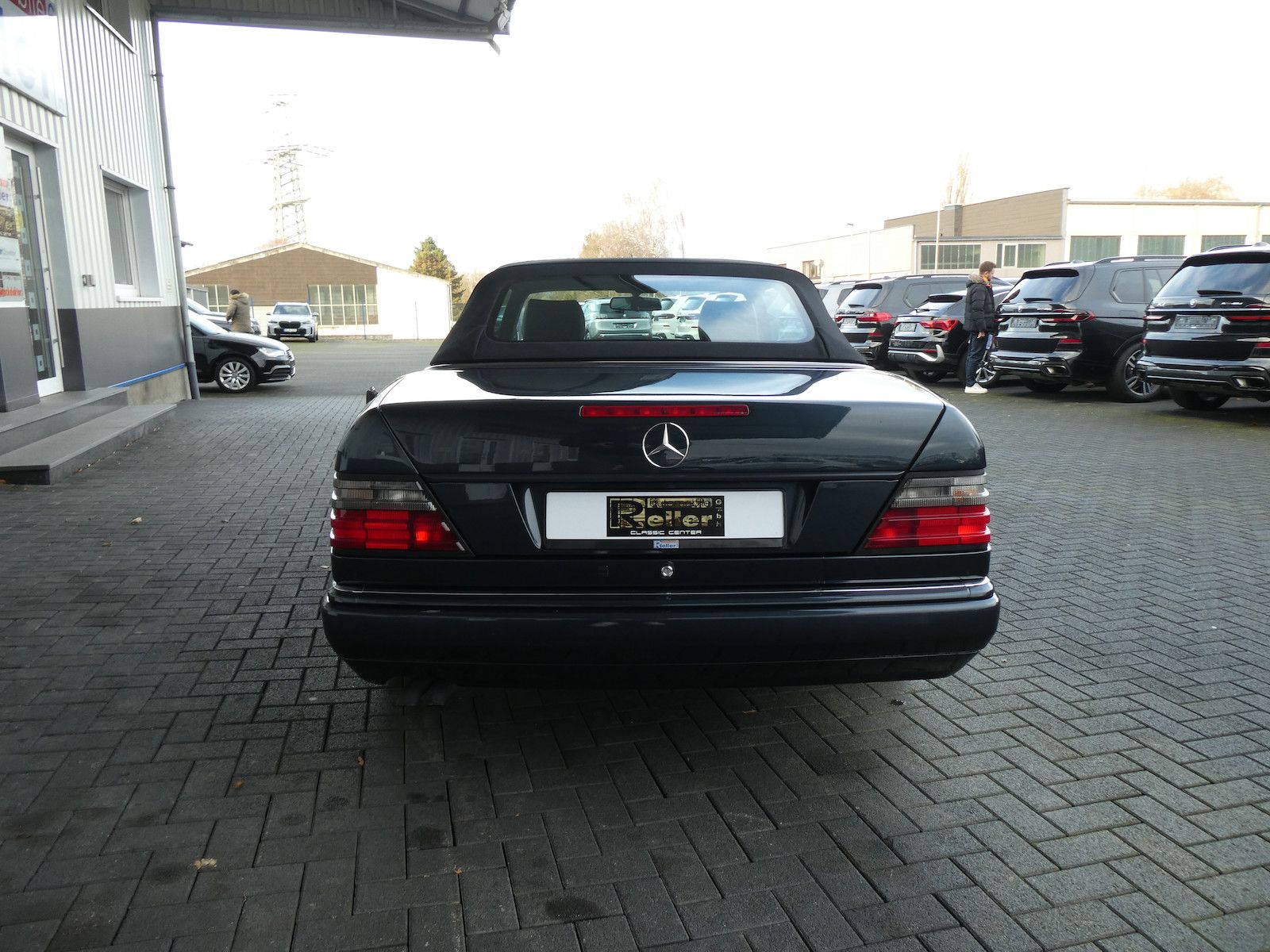Mercedes-Benz E 320 E 320 (W124) Cabriolet, wenig KM, original 3. Ha