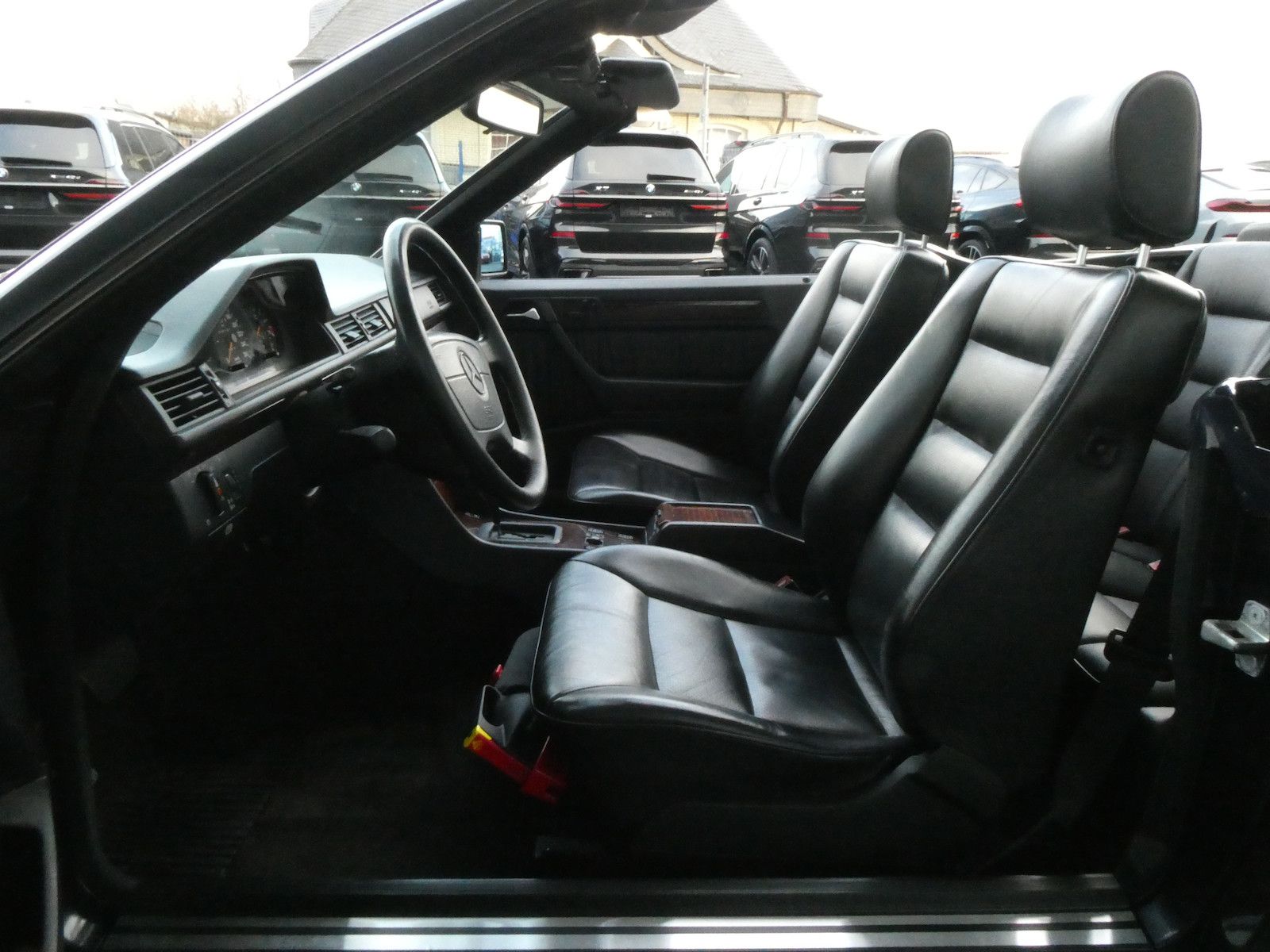 Mercedes-Benz E 320 E 320 (W124) Cabriolet, wenig KM, original 3. Ha