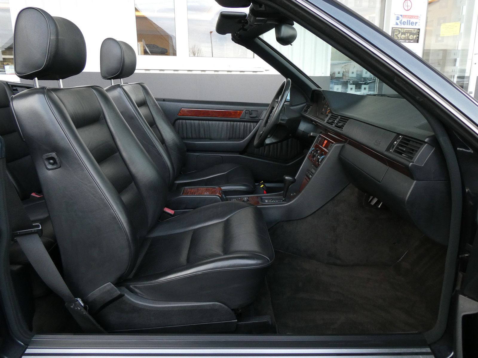Mercedes-Benz E 320 E 320 (W124) Cabriolet, wenig KM, original 3. Ha