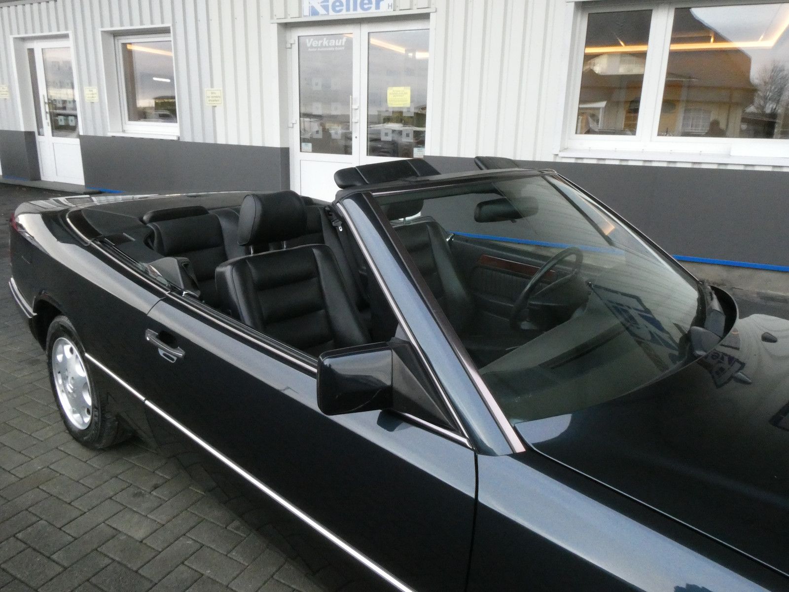 Mercedes-Benz E 320 E 320 (W124) Cabriolet, wenig KM, original 3. Ha