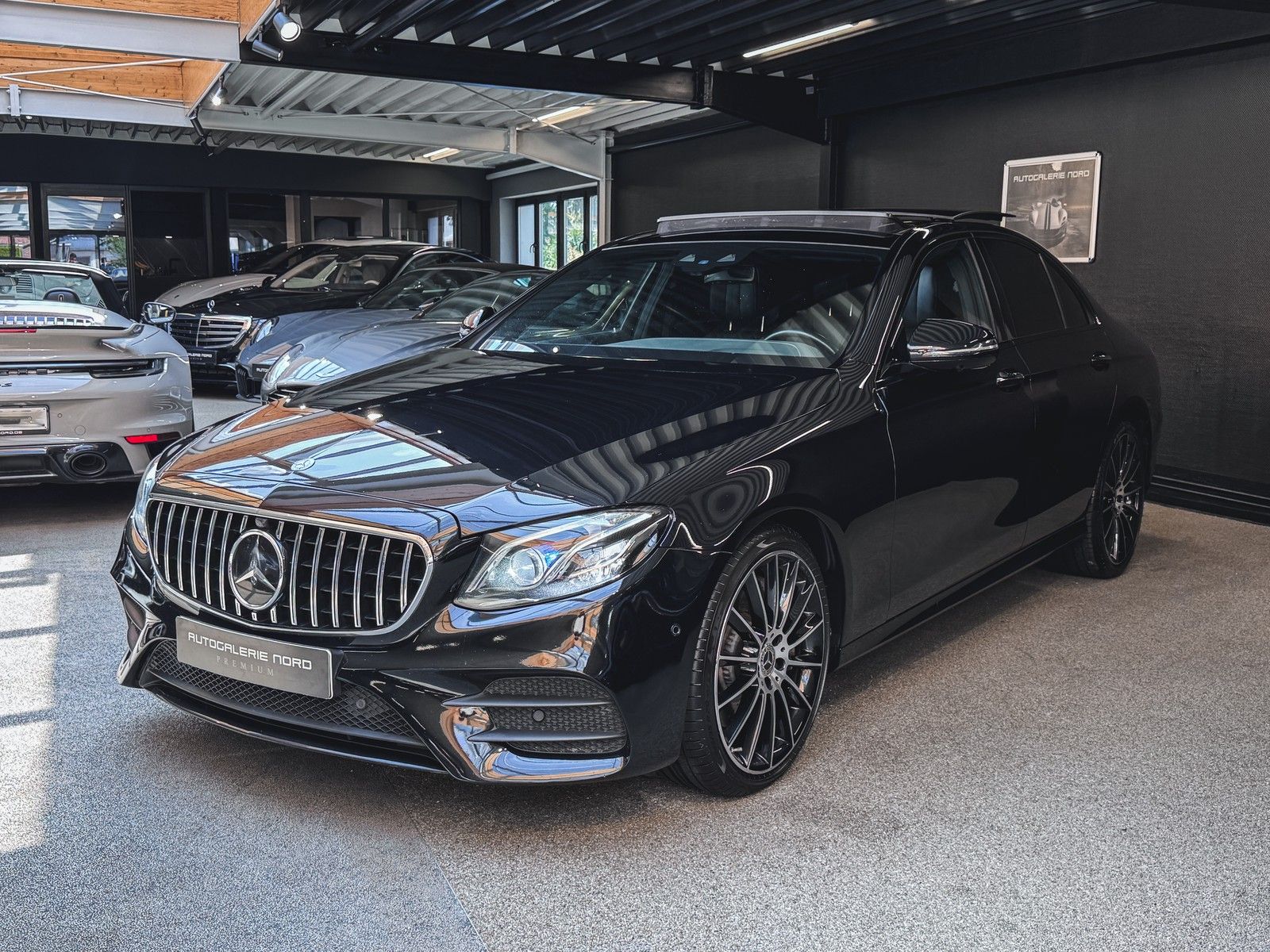 Mercedes-Benz E 350 E 350d AMG Line+Designo+Pano+Head-Up