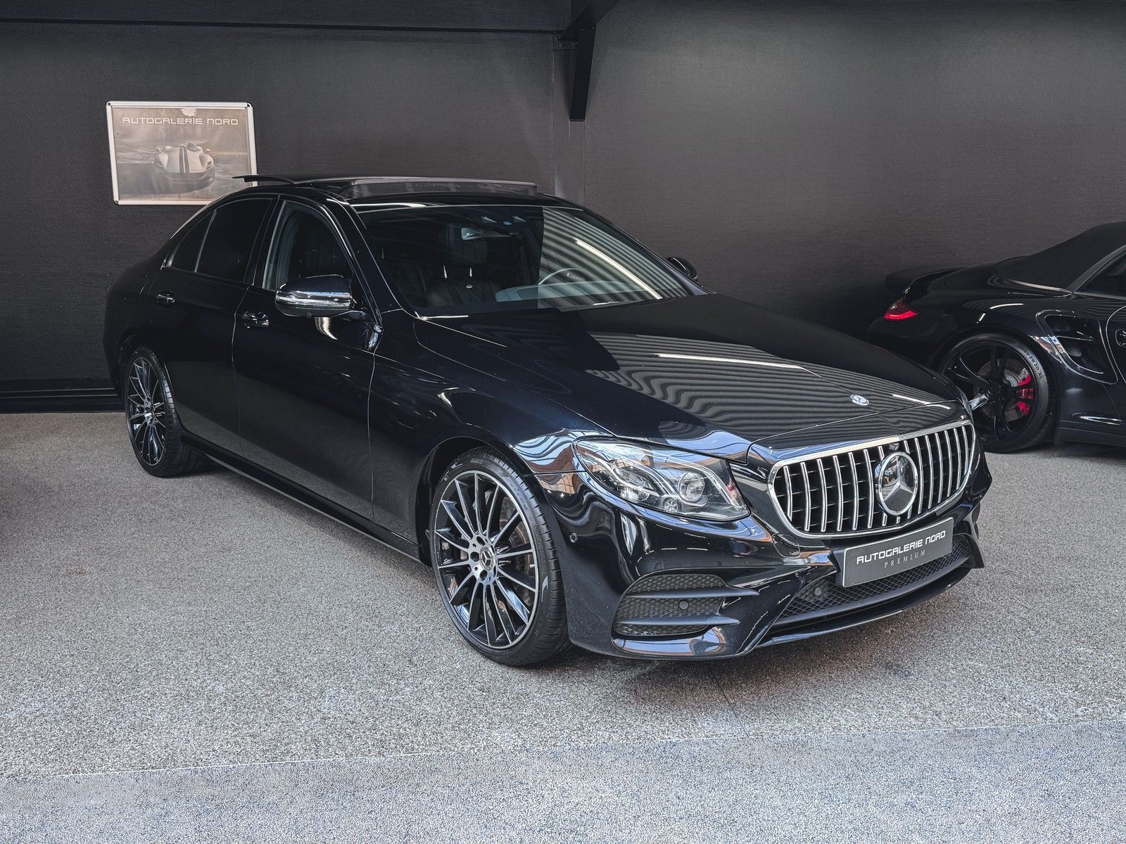 Mercedes-Benz E 350 E 350d AMG Line+Designo+Pano+Head-Up