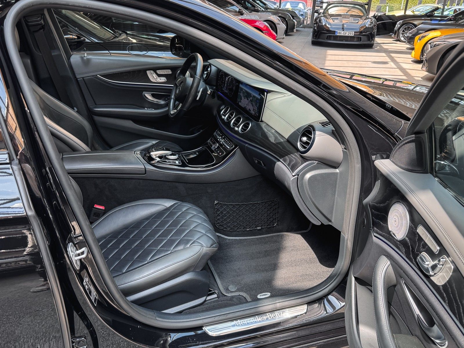 Mercedes-Benz E 350 E 350d AMG Line+Designo+Pano+Head-Up