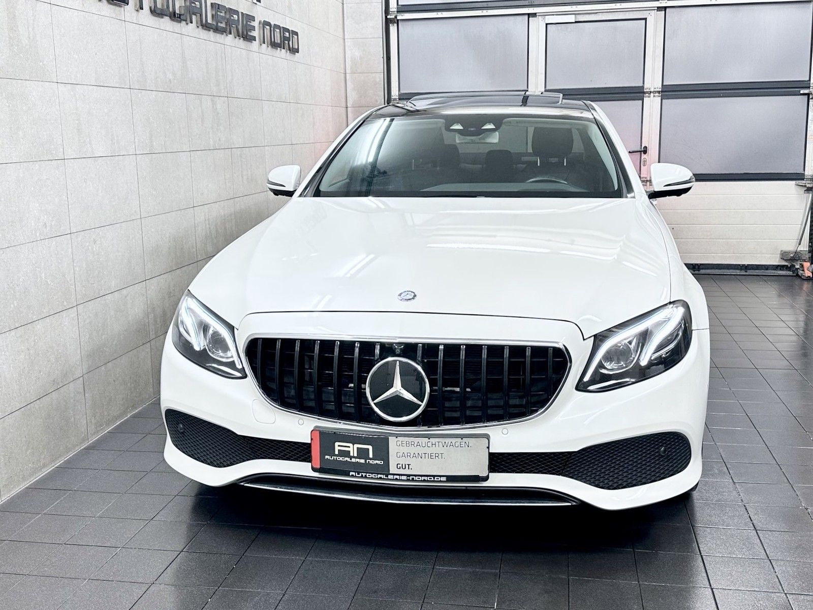 Mercedes-Benz E 400 E 400 4Matic Burmester+ Wide+ Head Up+ Night-Pak