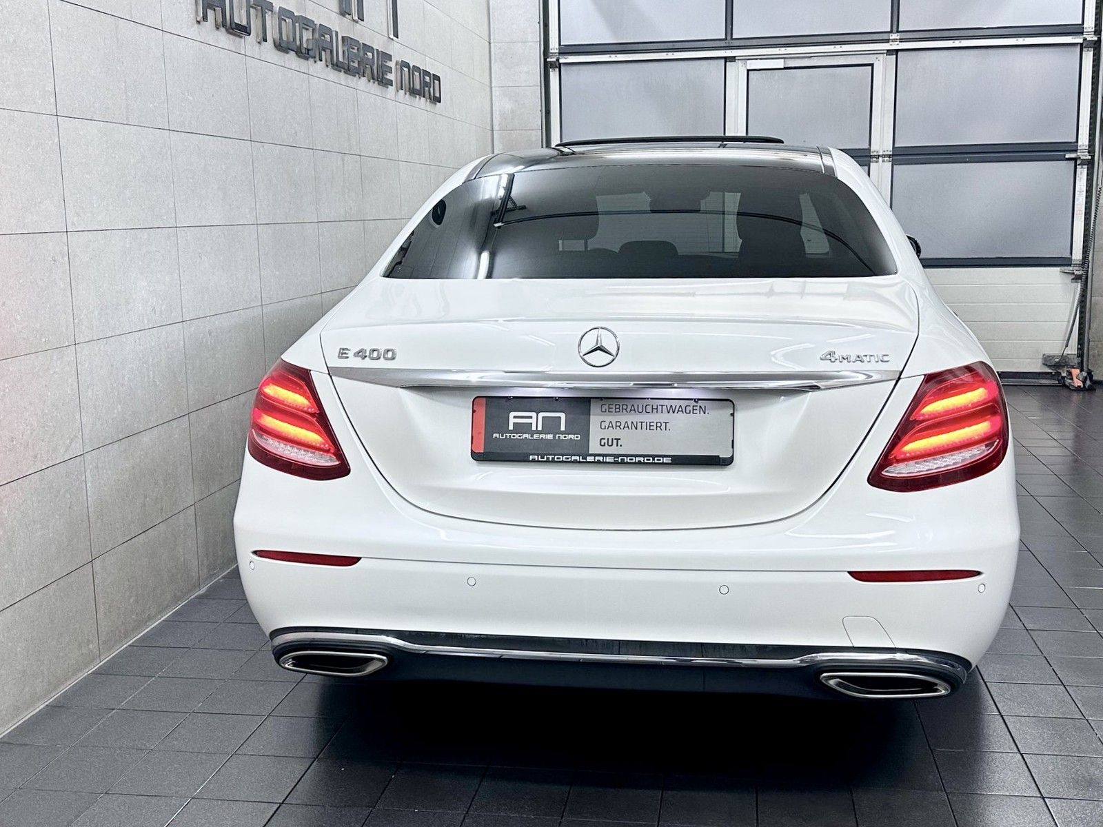 Mercedes-Benz E 400 E 400 4Matic Burmester+ Wide+ Head Up+ Night-Pak