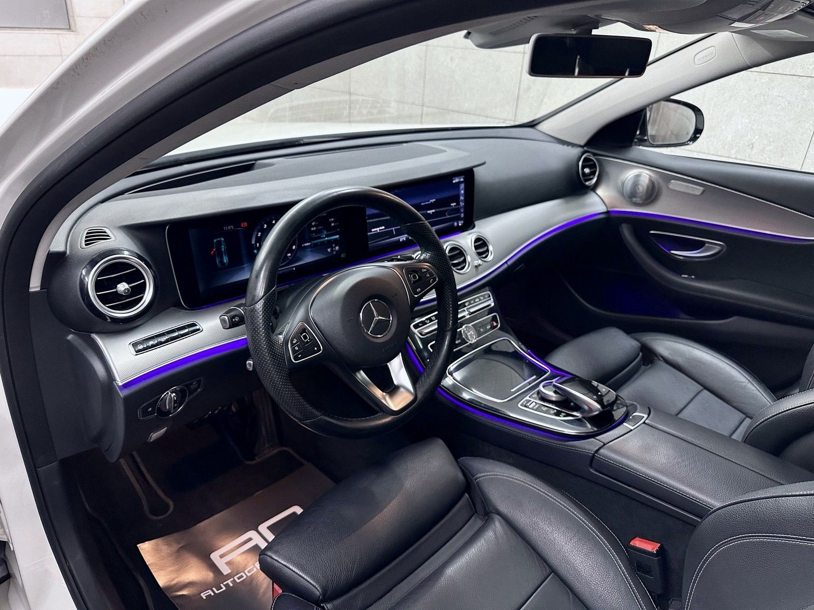 Mercedes-Benz E 400 E 400 4Matic Burmester+ Wide+ Head Up+ Night-Pak