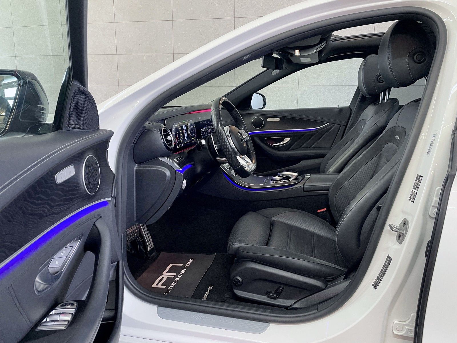 Mercedes-Benz E 53 AMG E 53 AMG 4Matic+ Pano+Distronic+Sport-AGA+Luftfe