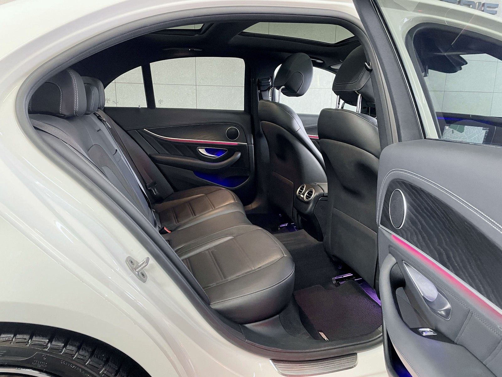 Mercedes-Benz E 53 AMG E 53 AMG 4Matic+ Pano+Distronic+Sport-AGA+Luftfe