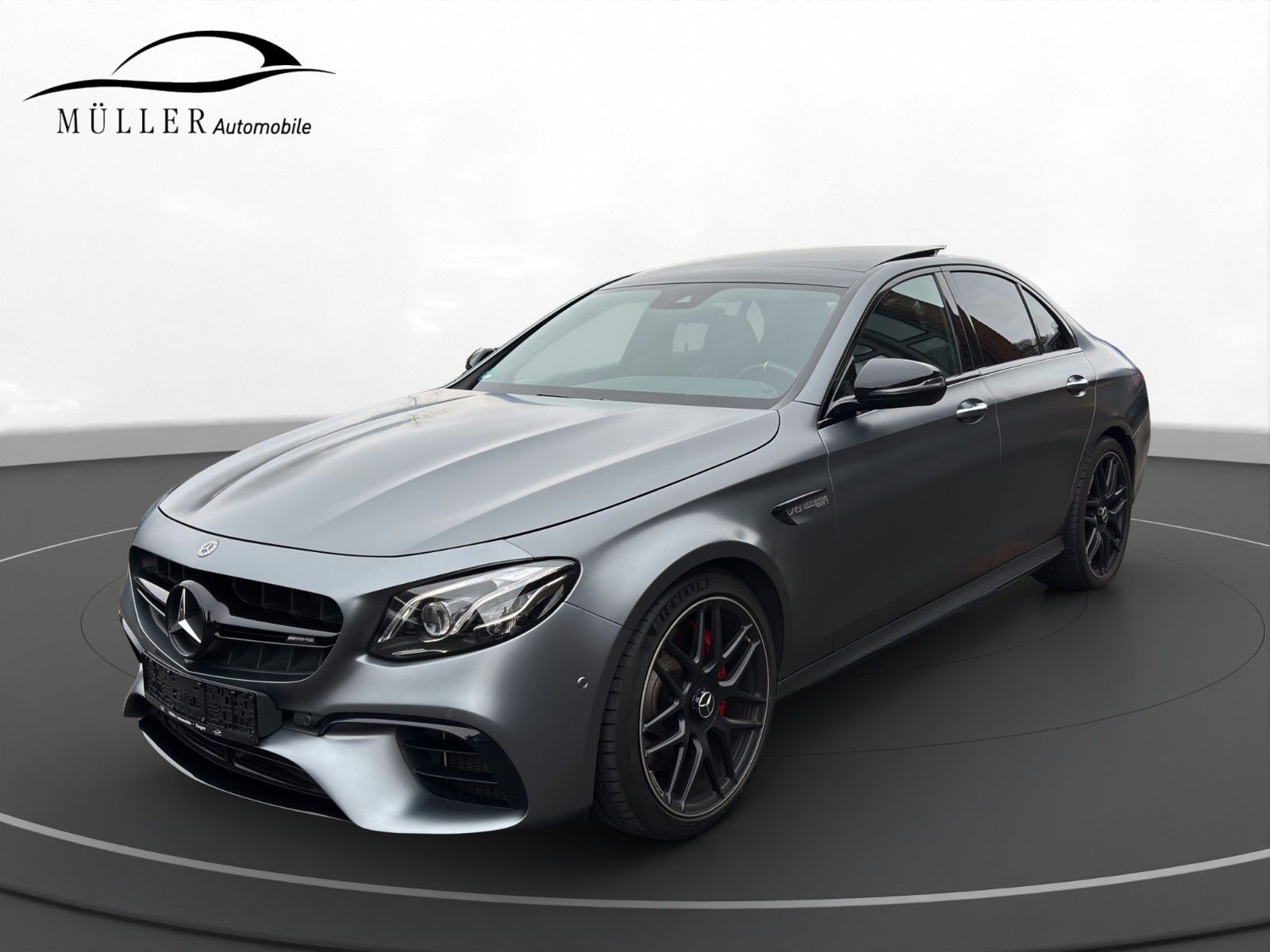 Mercedes-Benz E 63 AMG E 63 S AMG 4Matic+ Magno Grau Night Pano Luft