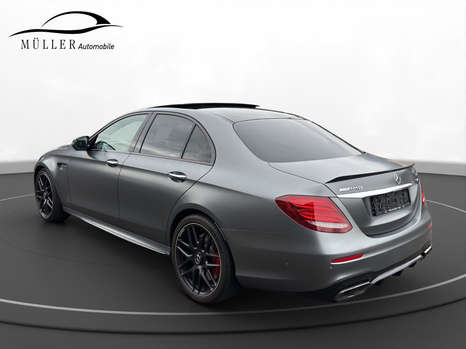Mercedes-Benz E 63 AMG E 63 S AMG 4Matic+ Magno Grau Night Pano Luft